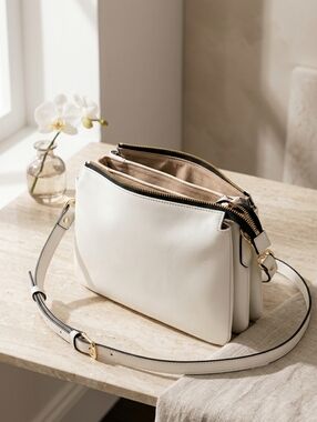 Gianni Chiarini Leather White Crossbody Bag. Made In Italy.